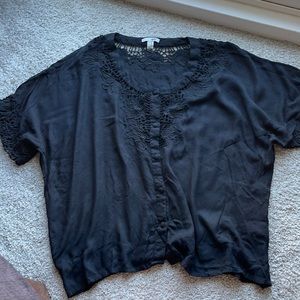 Amuse Society Embroidered Button down Top